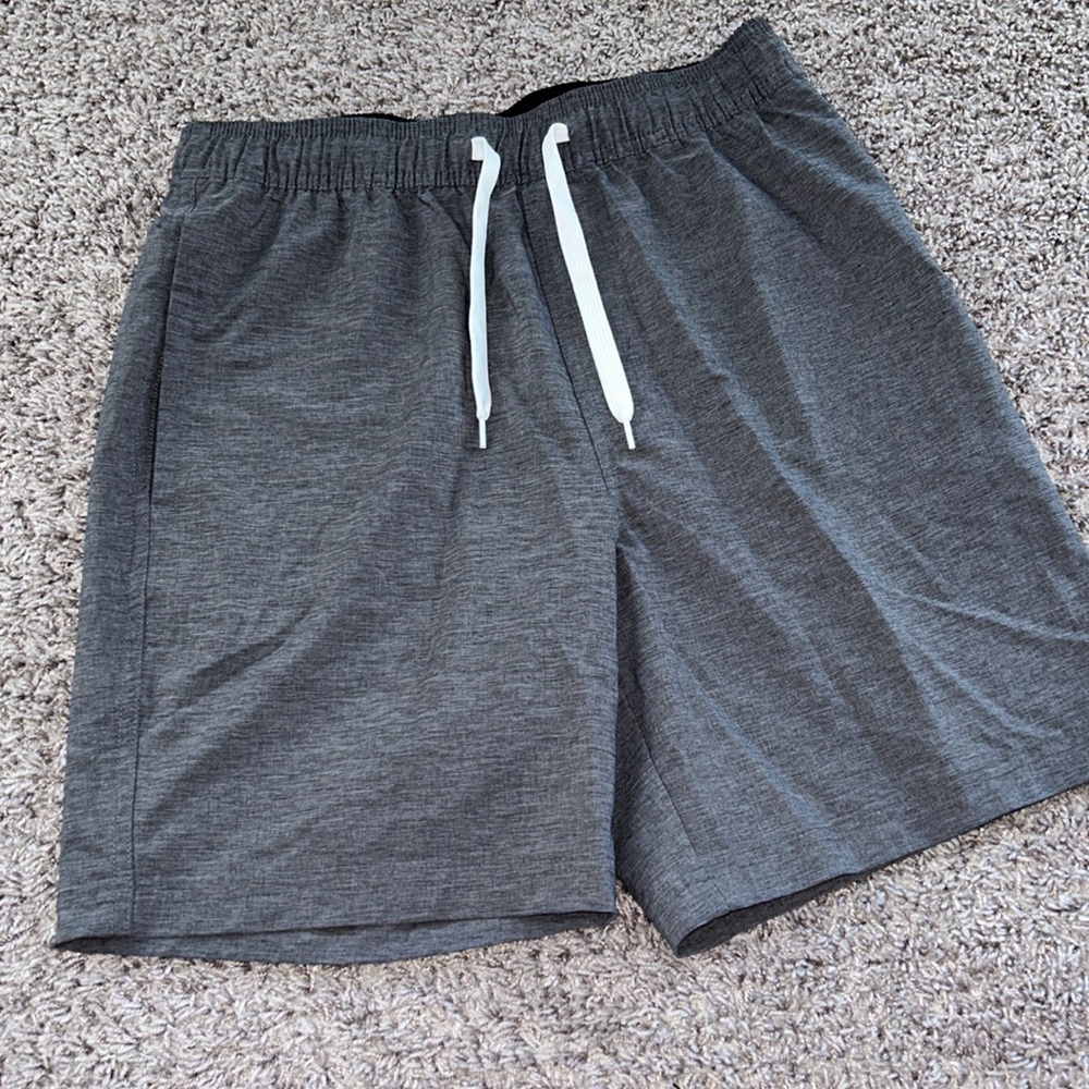 Valor Collective Mens Small Charcoal Grey Heathered Athletic Shorts DTJE232029